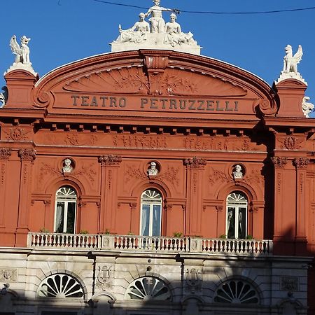 Al Teatro Rooms Барі Екстер'єр фото