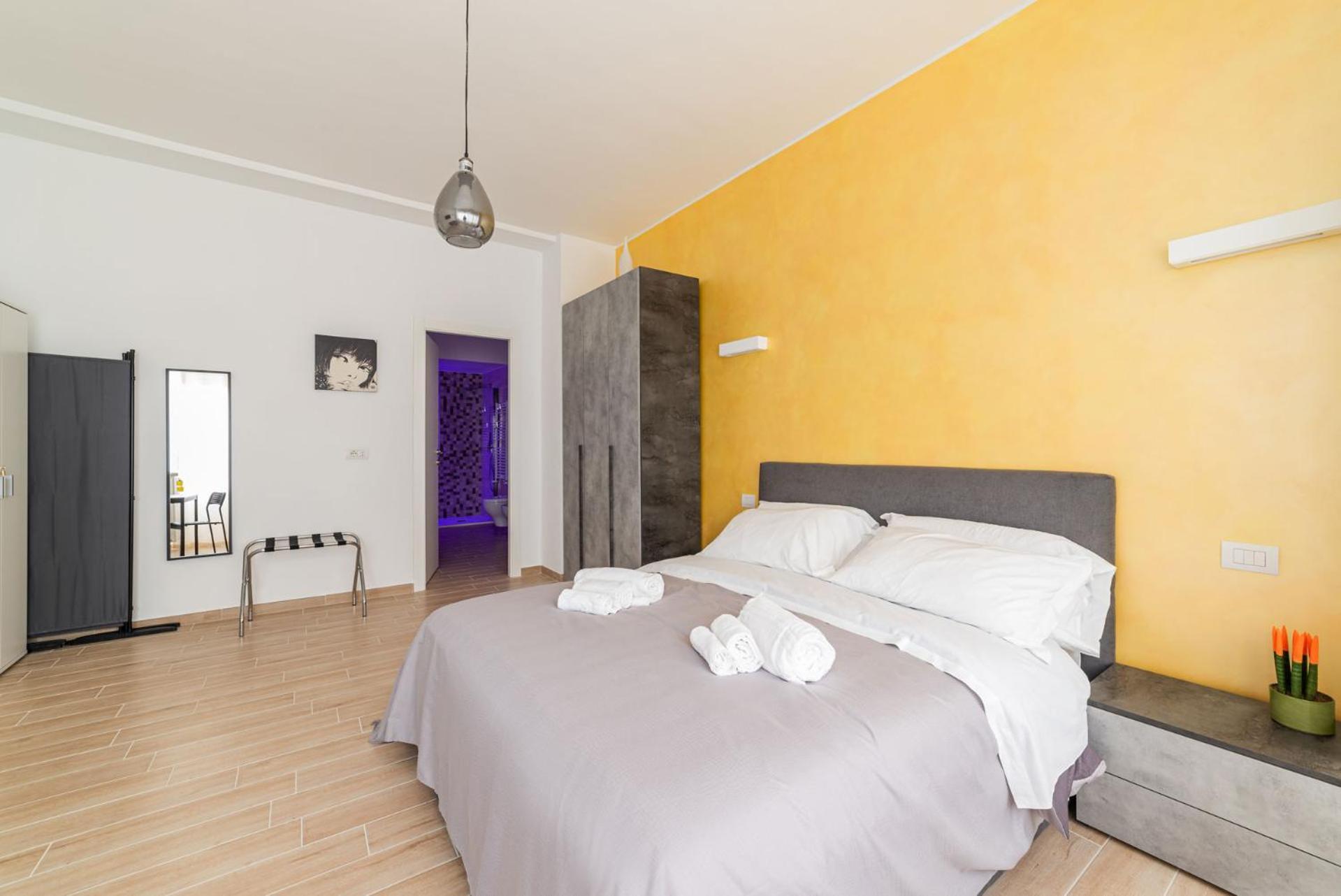 Al Teatro Rooms Барі Екстер'єр фото