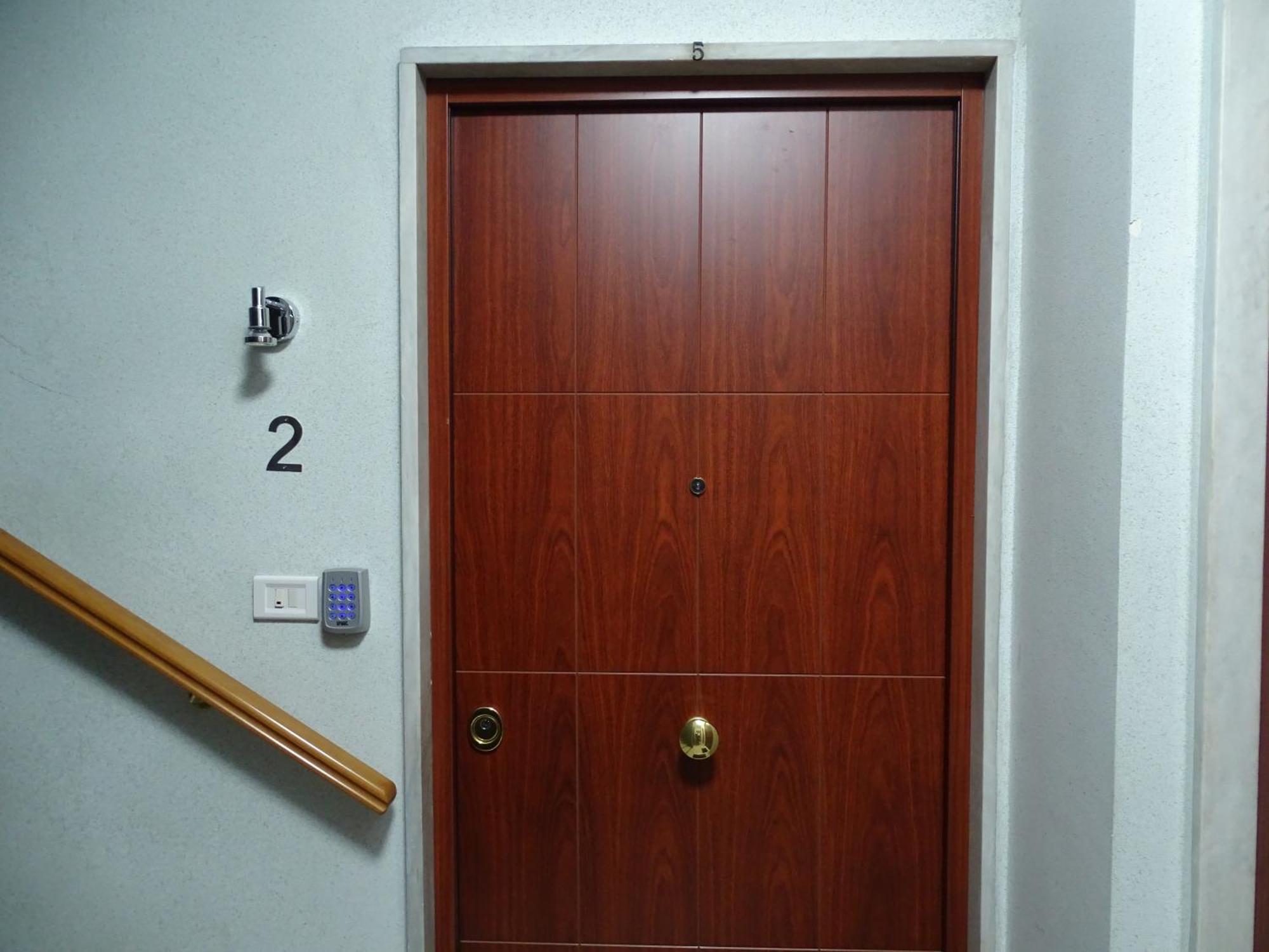 Al Teatro Rooms Барі Екстер'єр фото
