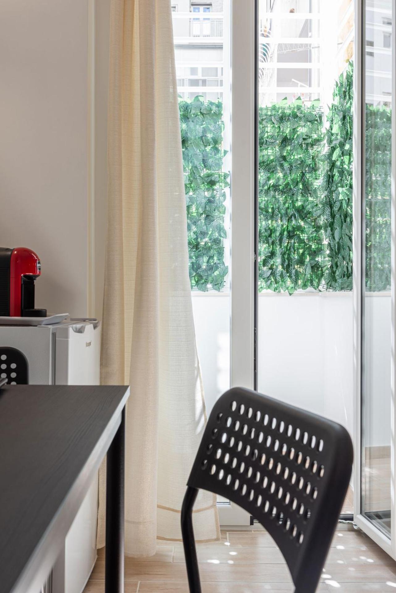 Al Teatro Rooms Барі Екстер'єр фото