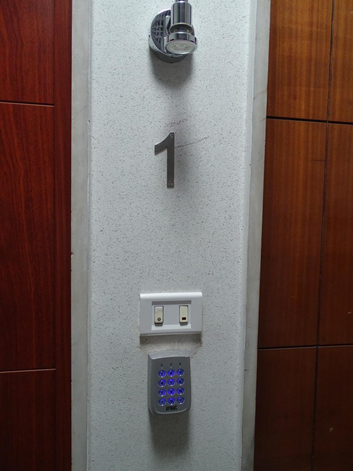 Al Teatro Rooms Барі Екстер'єр фото