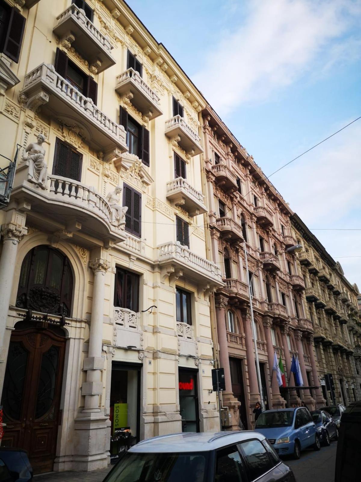 Al Teatro Rooms Барі Екстер'єр фото